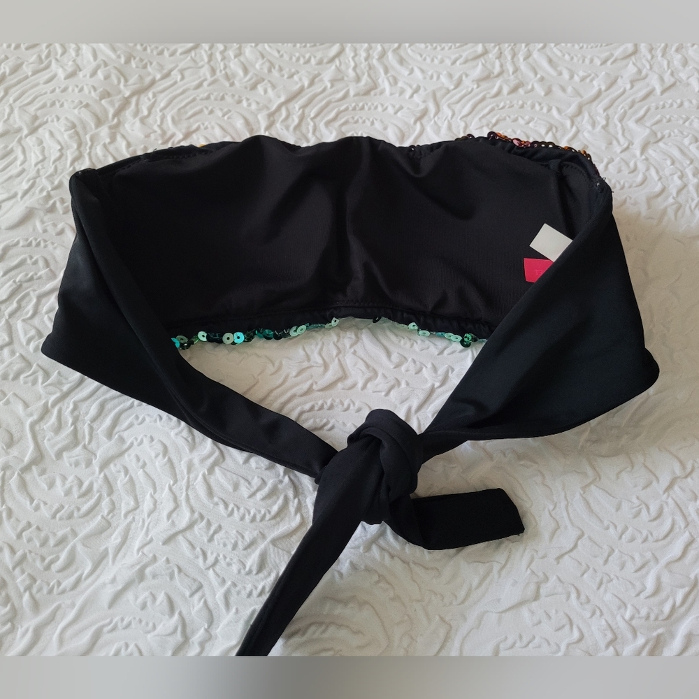 Victoria's Secret Sz XS Bikini Top - Picture 2 of 4